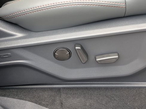 New 2025 Ford Expedition Active image 42