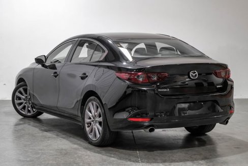 Used 2021 MAZDA MAZDA3 s image 12