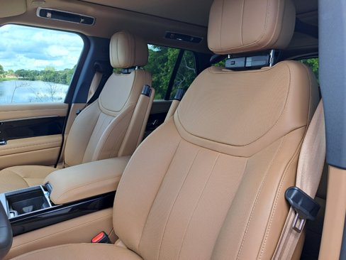 New 2025 Land Rover Range Rover SE image 10