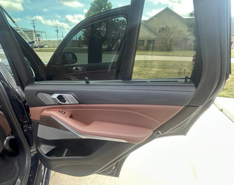 Used 2021 BMW X5 M50i w/ Executive Package image 38