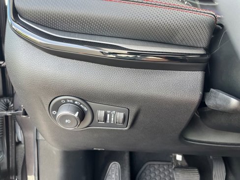 Used 2022 Jeep Compass Trailhawk image 18