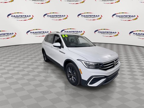 Used 2024 Volkswagen Tiguan Wolfsburg Edition image 2