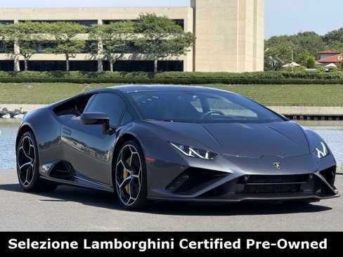 Used 2021 Lamborghini Huracan EVO image 3