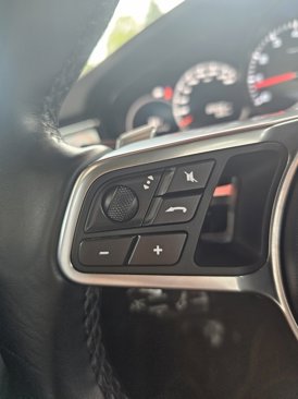 Used 2019 Porsche Panamera 4 image 30