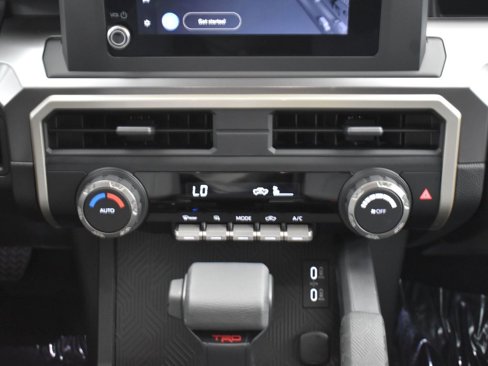 Used 2025 Toyota Tacoma TRD Off-Road image 20