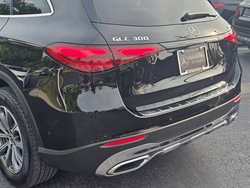 Certified 2025 Mercedes-Benz GLC 300 4MATIC image 14