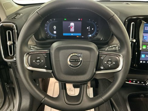 Certified 2023 Volvo XC40 B5 Plus w/ Protection Package Premier image 13