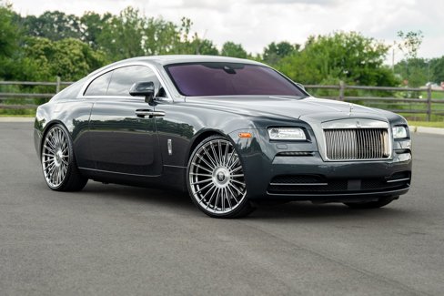Used 2016 Rolls-Royce Wraith image 2