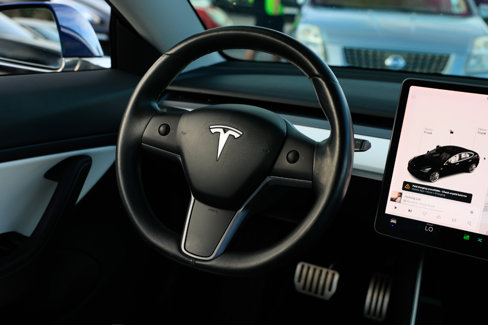 Used 2019 Tesla Model 3 Long Range image 28