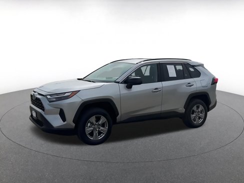 Used 2025 Toyota RAV4 LE image 8