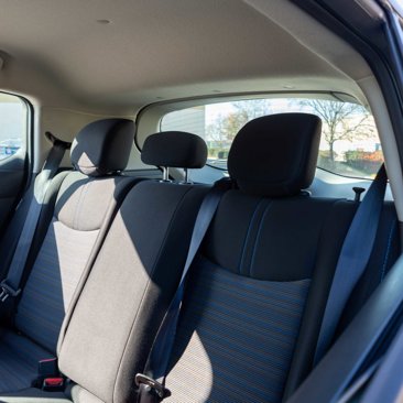 Used 2023 Nissan Leaf S image 14
