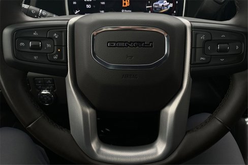 Used 2024 GMC Sierra 3500 Denali w/ Denali Reserve Package image 17