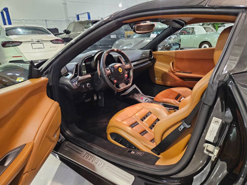 Used 2012 Ferrari 458 Spider image 3
