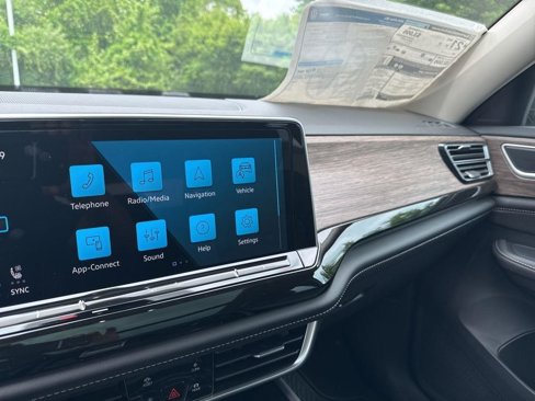 New 2025 Volkswagen Atlas SEL image 14