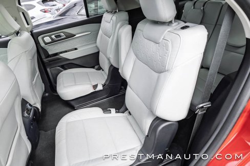 Used 2025 Ford Explorer Platinum w/ Ultimate Package image 38