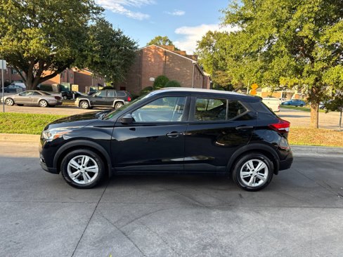 Used 2019 Nissan Kicks S image 7