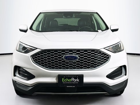 Used 2023 Ford Edge SEL image 2