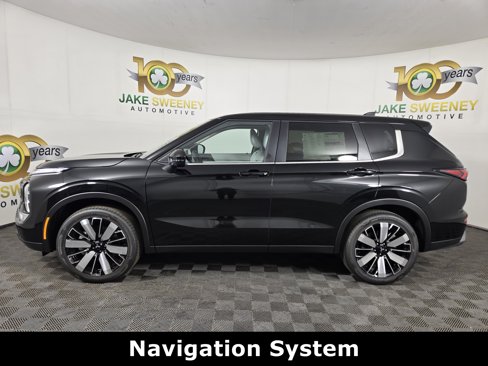 New 2025 Mitsubishi Outlander SE image 4