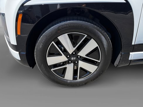 Certified 2026 Hyundai Ioniq 9 SEL image 9