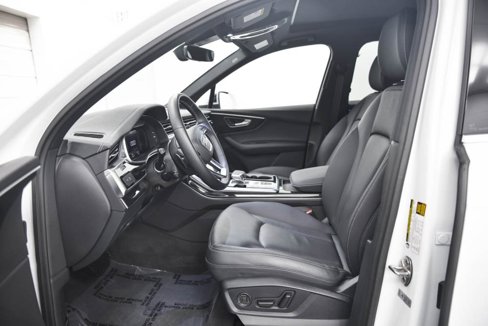 Used 2025 Audi Q7 3.0T Premium w/ Convenience Package image 10