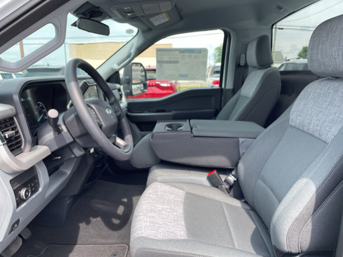New 2025 Ford F350 XLT image 13