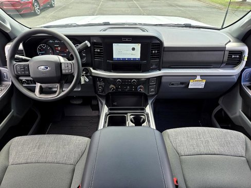 New 2025 Ford F250 XLT w/ FX4 Off-Road Package image 11