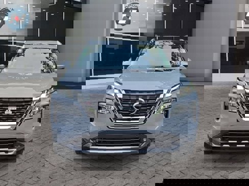 Used 2023 Nissan Rogue SL w/ SL Premium Package image 8
