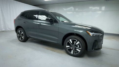 New 2026 Volvo XC60 B5 Plus w/ Climate Package image 2