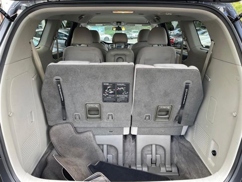 Used 2016 Kia Sedona LX w/ LX Convenience Package image 70