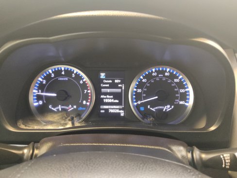 Used 2019 Toyota Highlander LE image 23