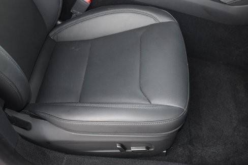 Used 2025 Tesla Model 3 Long Range image 18