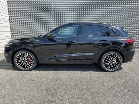 New 2025 Audi SQ5 Premium Plus image 2