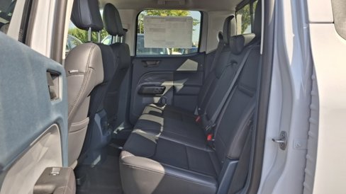 New 2025 Ford Maverick Lariat w/ Black Appearance Package image 5