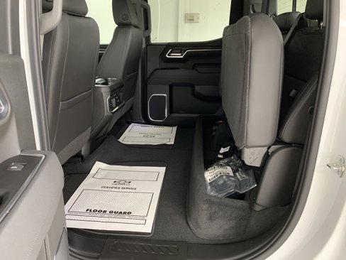 New 2026 GMC Sierra 1500 SLT w/ SLT Convenience Package image 50