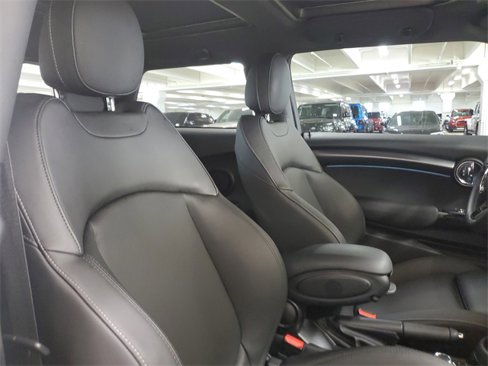 Used 2023 MINI Cooper S image 31