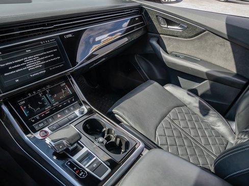 Used 2021 Audi SQ8 Premium Plus w/ SQ8 Black Optic Package image 29