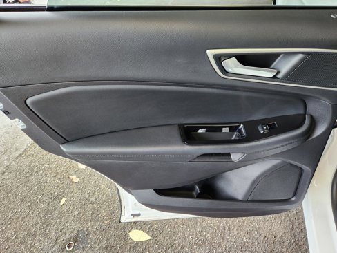 Used 2019 Ford Edge SEL w/ Equipment Group 201A image 14