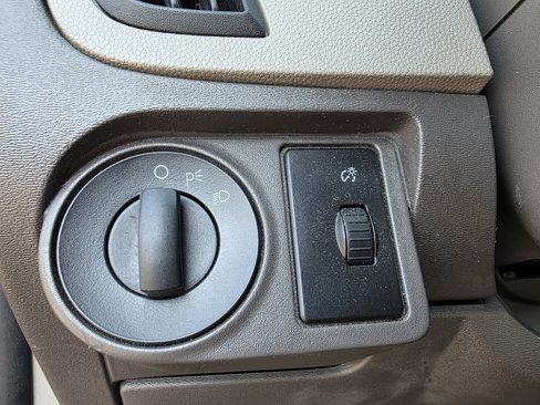 Used 2009 Ford Focus SE image 42