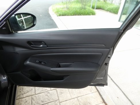 Certified 2024 Nissan Altima 2.5 S image 17