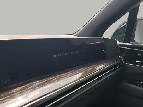 New 2026 Cadillac Escalade IQ Luxury 1 image 40