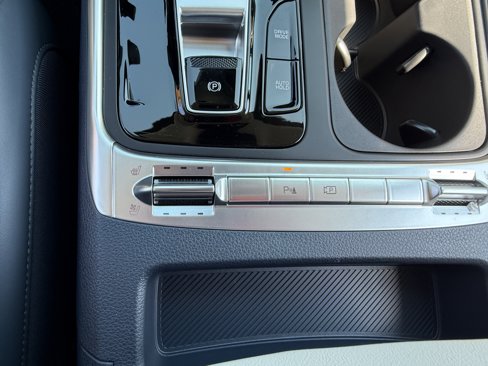 New 2026 Kia Carnival SX image 11
