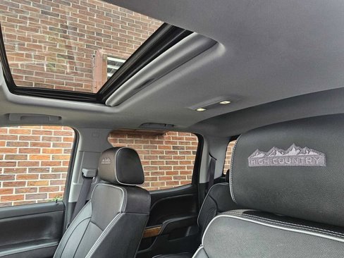 Used 2017 Chevrolet Silverado 1500 High Country image 12