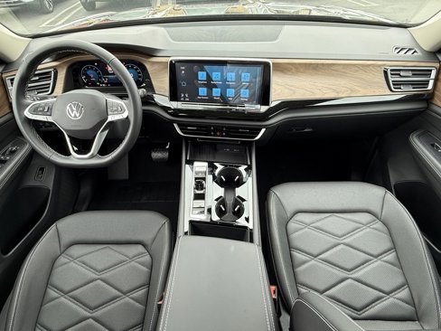 New 2025 Volkswagen Atlas SE image 22