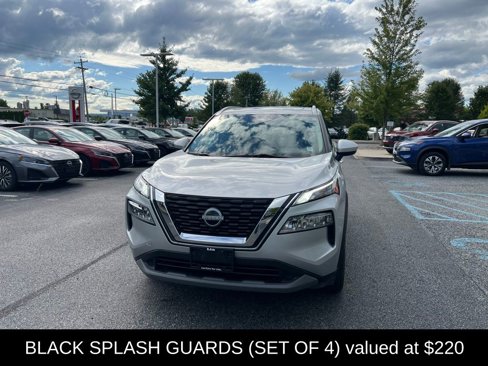 Used 2023 Nissan Rogue SV w/ SV Premium B Package image 5