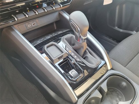 New 2026 Chevrolet Colorado LT image 17