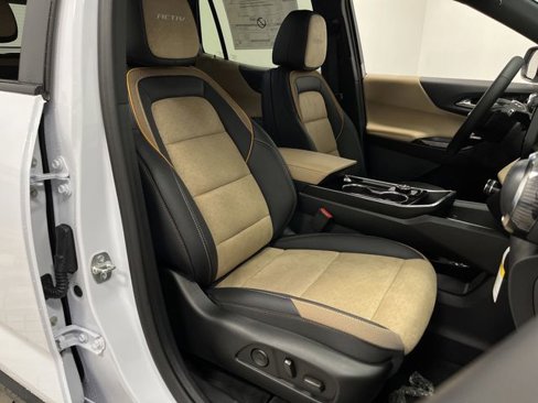 New 2026 Chevrolet Equinox ACTIV w/ Convenience Package III image 32