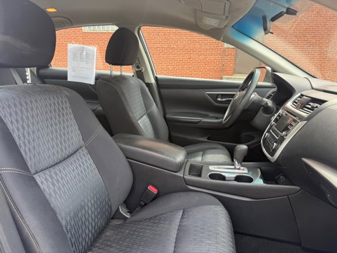 Used 2016 Nissan Altima 2.5 S w/ Power Driver Seat Package image 8