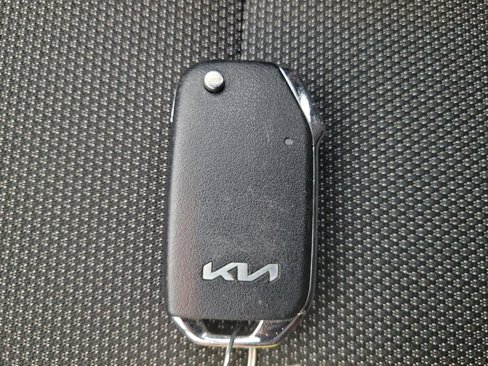 Used 2023 Kia Forte LXS image 32