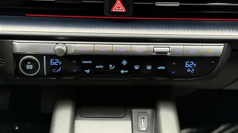 Used 2024 Hyundai Ioniq 6 SEL image 18
