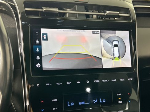 Used 2023 Hyundai Tucson Limited image 14